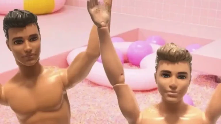 Des mèmes au sens: le compte Internet viral «les bases de LA» se transforme en quelque chose de nouveau Des mèmes au sens: le compte Internet viral «les bases de LA» se transforme en quelque chose de nouveau