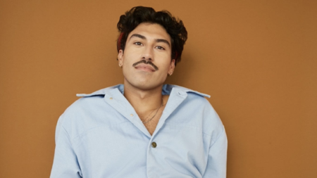 Eric Sedeño selle pour «Wild Wild Web», un nouveau podcast plongeant dans la culture Internet (exclusif)