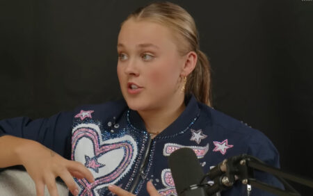 JoJo Siwa aborde le contrecoup de la relation Chris Hughes: "C'est vraiment difficile"
