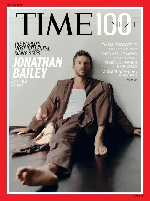 Jonathan Bailey Wows dans une nouvelle séance photo et une interview, réfléchissant à sa carrière, méchant et trouvant l'équilibre entre la renommée et la famille.