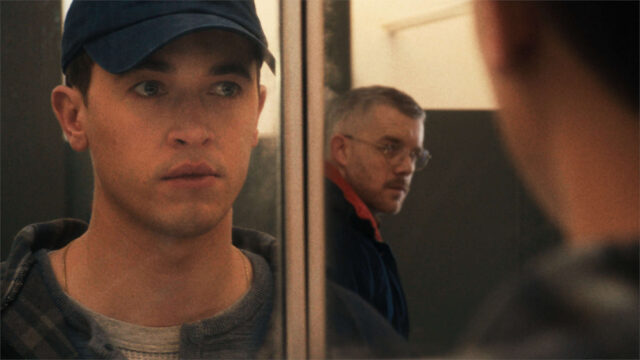 Tom Blyth et Russell Tovey in Magnolia Pictures «Crainclothes» / Photo: Magnolia Pictures