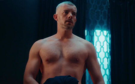 Voici pourquoi Russell Tovey est interdit de Grindr
