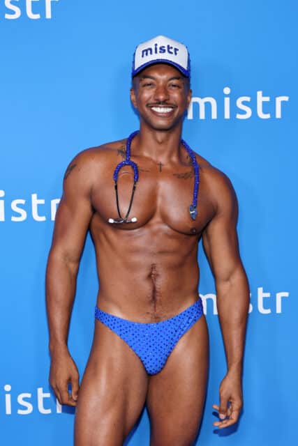 Christian Dante White participe à la Journée nationale de PrEP de MISTR à l'Abbaye le 9 octobre 2025 à West Hollywood, Californie. 