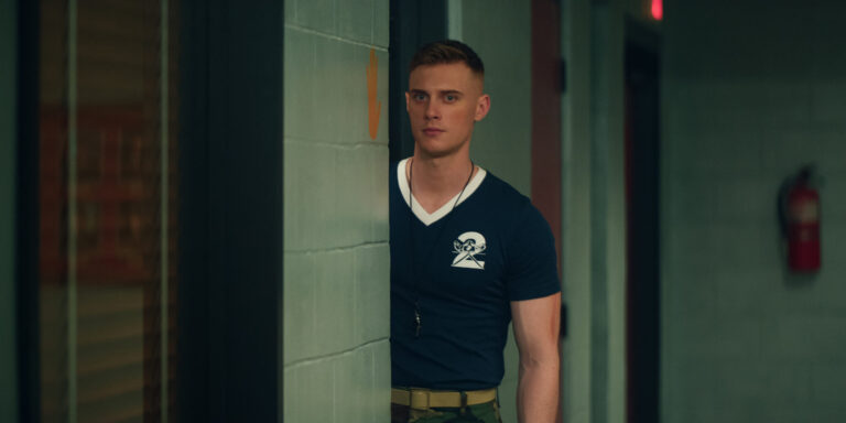 Récapitulatif de l'épisode 6 de « Boots » : scandales provenant de la surface passée cachée d'un marin