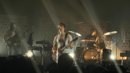 Djo apporte une âme synthétique et une énergie de bien-être au Arizona Financial Theatre (Critique)