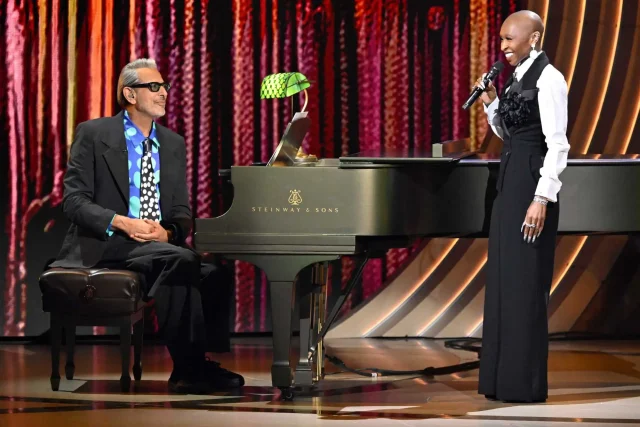 Cynthia Erivo et Jeff Goldblum dans « Wicked : One Wonderful Night ». 