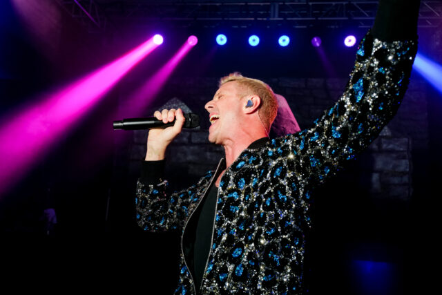 Jake Shears au bal de plaisir Grindr.