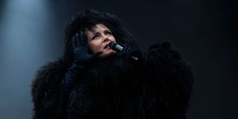 Róisín Murphy retirée du festival d'Istanbul suite à de récents commentaires trans Róisín Murphy performs during the Rock en Seine Festival on August 25, 2024 in Paris, France.