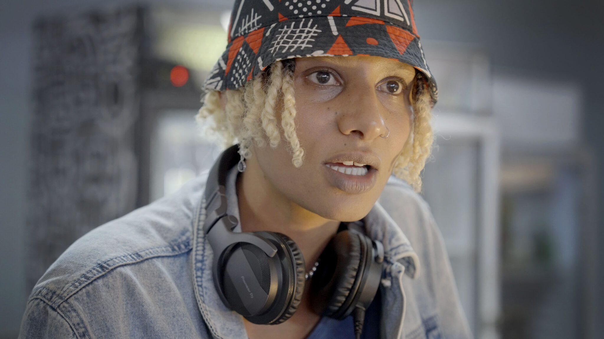 Lignes de vie invisibles. Photo : A+B Médias