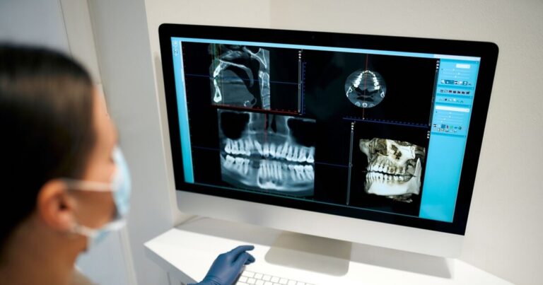 Il a défendu une femme trans et a été brutalement battu. Mais des inconnus ont aidé à payer son opération.