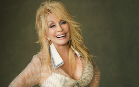 "Je ne voulais effrayer personne" : la sœur de Dolly Parton clarifie ses commentaires sur la santé de l'icône country