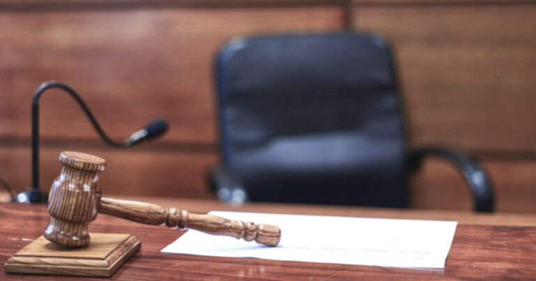 Le Texas permettra désormais aux juges de refuser de marier des couples de même sexe si cela va à l'encontre de leur religion