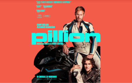 Pillion : premier aperçu exclusif d'Alexander Skarsgård et Harry Melling dans une nouvelle affiche