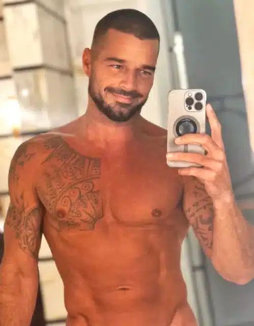 Ricky Martin torse nu sur Instagram. Photo: Ricky Martin via Instagram