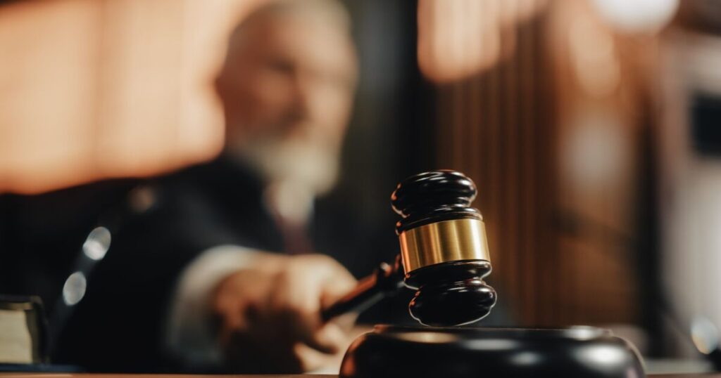 Un juge fédéral se range du côté des AG républicains et met fin aux protections contre la discrimination en matière de soins de santé de l’ère Biden Un juge fédéral se range du côté des AG républicains et met fin aux protections contre la discrimination en matière de soins de santé de l’ère Biden