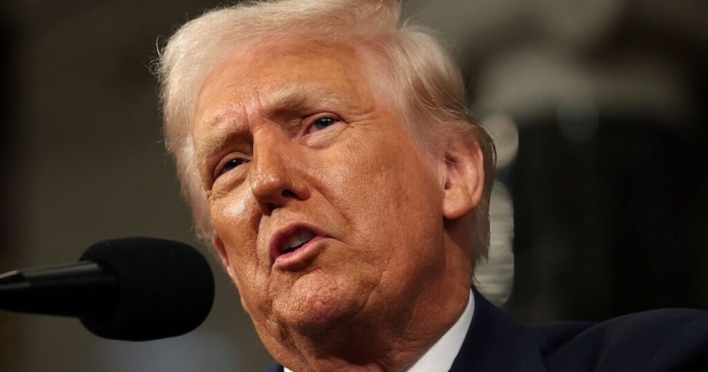 Un président qui crée quelque chose comme la vidéo des excréments de Trump n'a aucun respect pour ce pays Un président qui crée quelque chose comme la vidéo des excréments de Trump n'a aucun respect pour ce pays