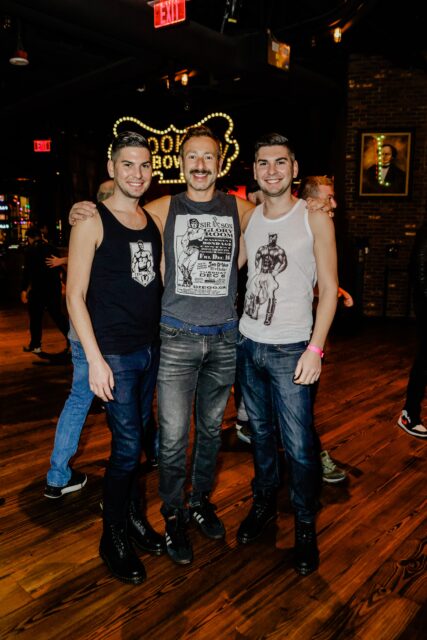 Le co-directeur exécutif Jason Peplinski révèle comment Sin City Classic rassemble les athlètes LGBTQ+ à travers le sport, les fêtes et la communauté.