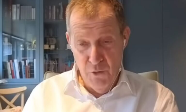 Alastair Campbell affirme que les hauts responsables de la BBC sont « dans le camp de JK Rowling » sur les questions trans Alastair Campbell, pictured.