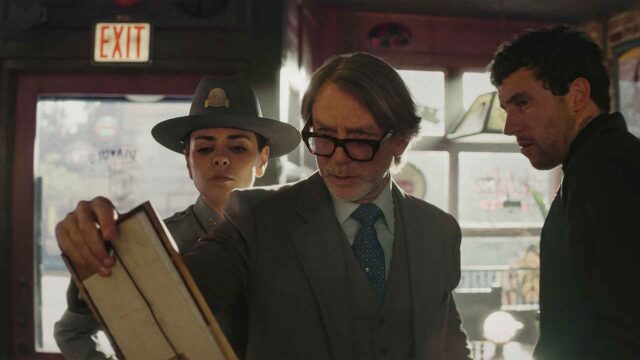 Wake Up Dead Man: un mystère à couteaux tirés. Cr. © 2025 John Wilson/Netflix