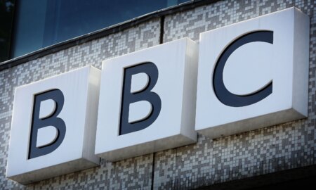 La BBC nie avoir demandé au personnel de décrire les femmes trans comme des « hommes biologiques »