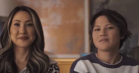 Cette thérapeute a déjà eu du mal à accepter son fils trans. Maintenant, elle aide les enfants trans à accepter qui ils sont