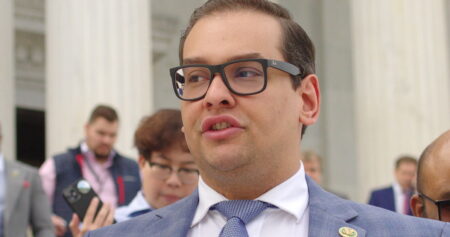 George Santos se déchaîne hystériquement contre le républicain qui a perdu la course à la mairie de New York