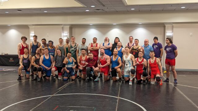 Le co-directeur exécutif Jason Peplinski révèle comment Sin City Classic rassemble les athlètes LGBTQ+ à travers le sport, les fêtes et la communauté.