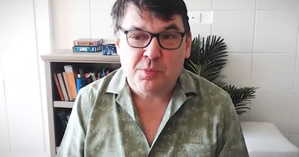 Un activiste anti-trans a saccagé le téléphone d'un adolescent trans. Maintenant, il doit débourser de l'argent pour cela. Un activiste anti-trans a saccagé le téléphone d'un adolescent trans. Maintenant, il doit débourser de l'argent pour cela.