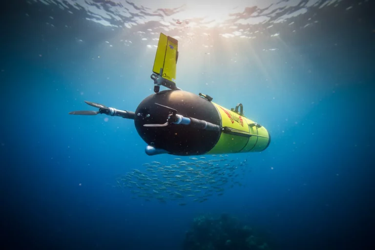 Voici le premier tour du monde sous-marin : « Redwing » va-t-il battre tous les records 503 ans après Magellan ?