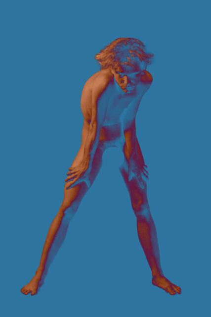 Le photographe belge Bert Van Pelt explore l'identité, le désir et la liberté à travers des études audacieuses et intimes du corps nu masculin.