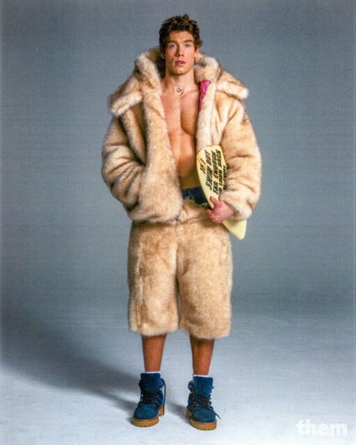 L'acteur et entrepreneur Derek Chadwick parle de ses débuts à Off-Broadway, de la marque de cosmétiques Chaddys et de son évolution au-delà des labels Instagram à Hollywood.