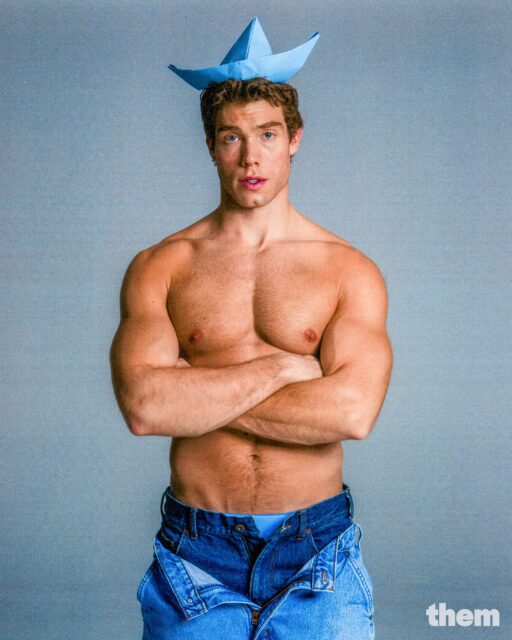 L'acteur et entrepreneur Derek Chadwick parle de ses débuts à Off-Broadway, de la marque de cosmétiques Chaddys et de son évolution au-delà des labels Instagram à Hollywood.