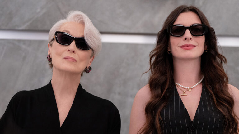 Les plus grands films et émissions à venir sur Disney en 2026 Caption (L-R): Miranda Priestly (Meryl Streep) and Andie Sachs (Anne Hathaway) in 20th Century Studios