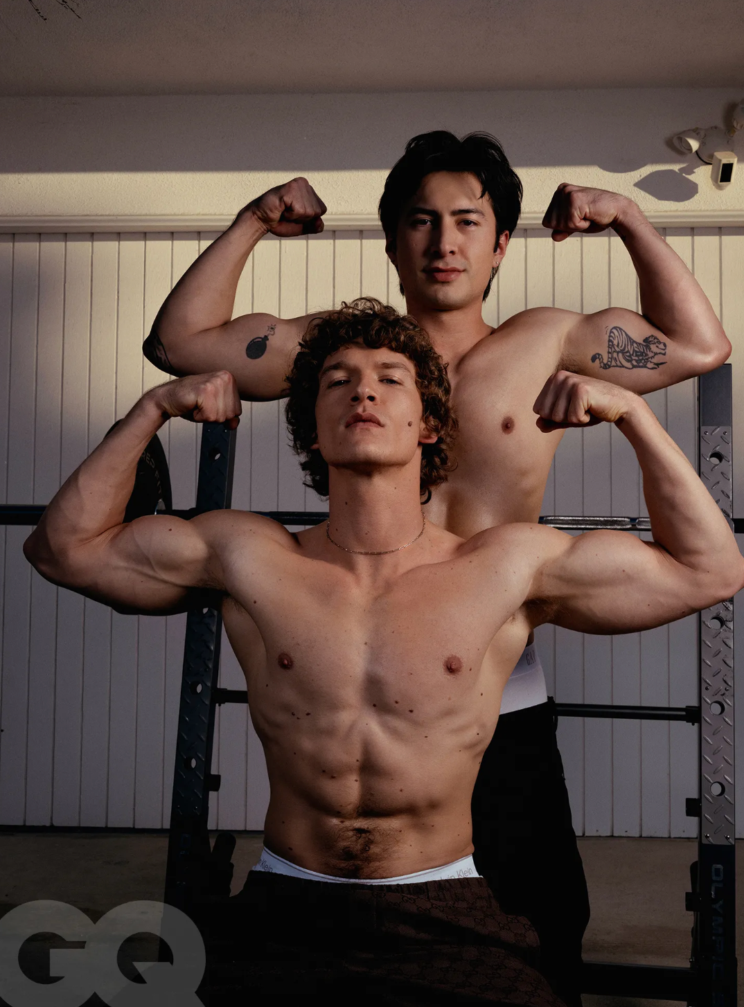 Connor Storrie et Hudson Williams pour GQ Hype.