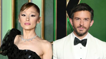 Ariana Grande et Jonathan Bailey tournent autour d'une réunion sur scène pour une comédie musicale de Sondheim