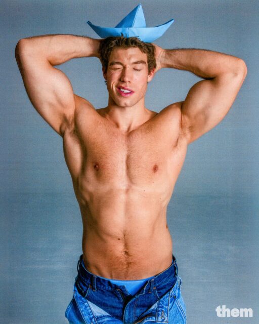 L'acteur et entrepreneur Derek Chadwick parle de ses débuts à Off-Broadway, de la marque de cosmétiques Chaddys et de son évolution au-delà des labels Instagram à Hollywood.