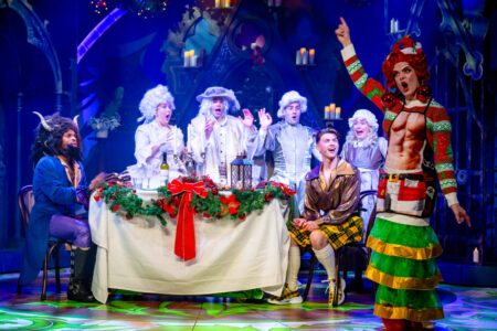 Le panto de La Belle et la Bête garde les fêtes de Noël très gaies en cette période des fêtes – critique