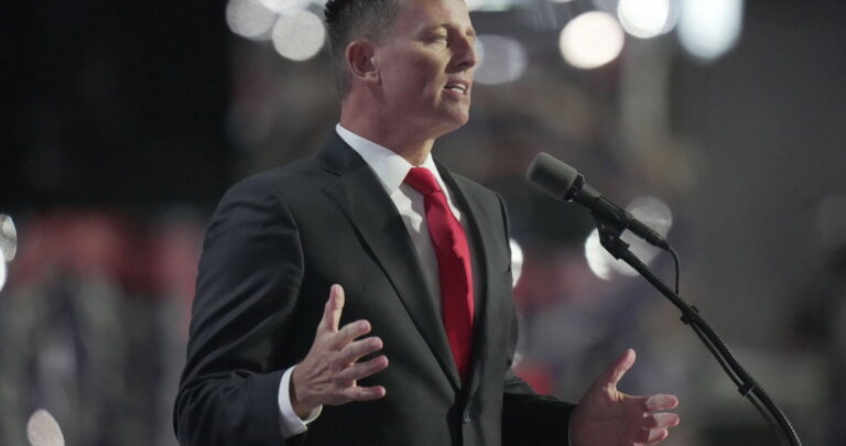 Un flot d'annulations au Kennedy Center ruine la période des fêtes de Ric Grenell Un flot d'annulations au Kennedy Center ruine la période des fêtes de Ric Grenell