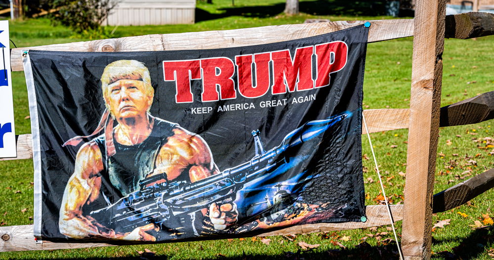 Trump aggrave les fusillades de masse dans tout le pays Trump aggrave les fusillades de masse dans tout le pays