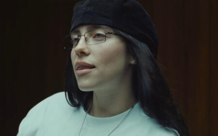 "BIRDS OF A FEATHER" de Billie Eilish devient la chanson solo la plus écoutée par une artiste féminine dans l'histoire de Spotify