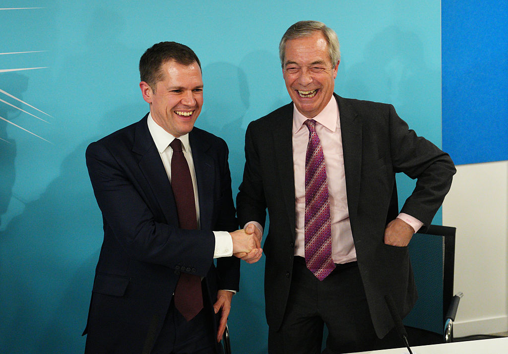 Liste complète des politiciens conservateurs qui ont fait défection pour Reform UK, dont Robert Jenrick Liste complète des politiciens conservateurs qui ont fait défection pour Reform UK, dont Robert Jenrick