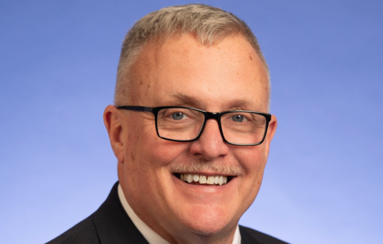 Le candidat républicain au poste de gouverneur du Tennessee veut exécuter les parents d'enfants trans Le candidat républicain au poste de gouverneur du Tennessee veut exécuter les parents d'enfants trans