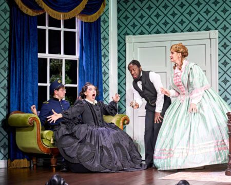 Débuts dans le West End du hit queer de Broadway Oh, Mary! c'est vraiment génial - critique