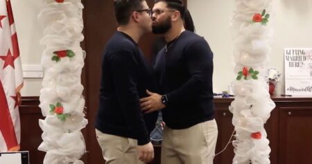 ICE a déchiré ces maris. Maintenant, un juge exige des réponses.