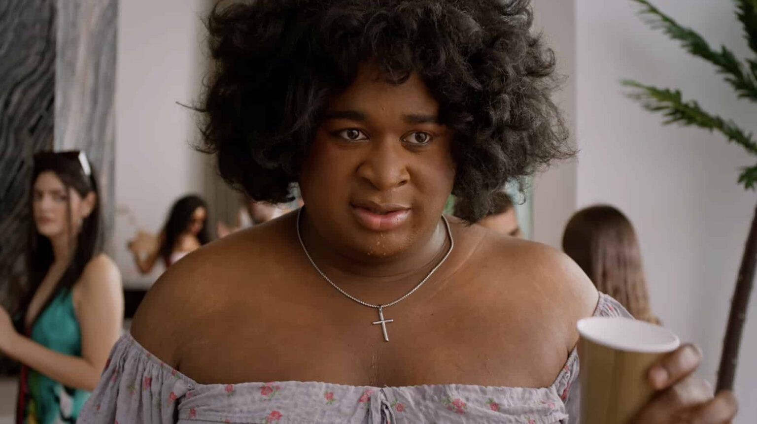 La star de TikTok, Terri Joe, fait face à une crise de foi dans la nouvelle comédie sauvage et non filtrée « Missionary in Miami » Logo