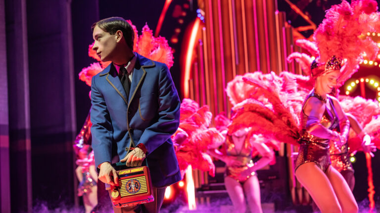 « Stranger Things : The First Shadow » rend l'origine de Vecna encore plus dévastatrice Logo