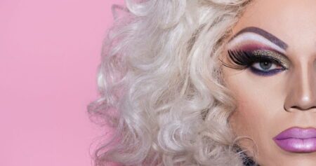 Un juge fédéral confirme l’interdiction du drag, affirmant que le drag est la même chose que le « blackface »