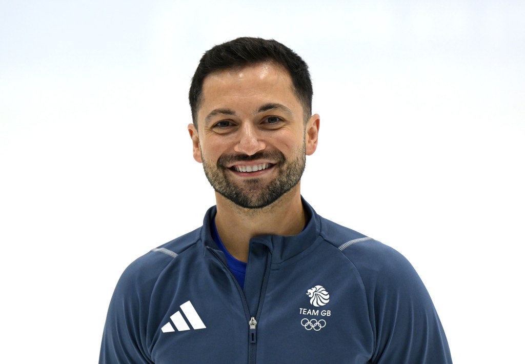 Lewis Gibson de Team GB pose pour un portrait