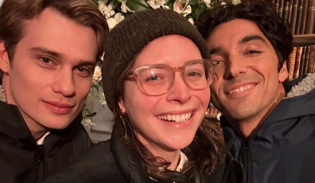 Les fans du mariage rouge, blanc et royal « crient, pleurent, vomissent » à cause de ces nouvelles photos Les fans du mariage rouge, blanc et royal « crient, pleurent, vomissent » à cause de ces nouvelles photos