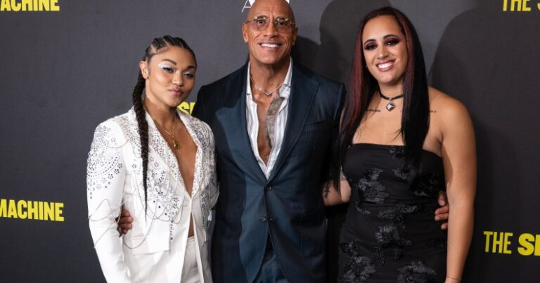 Ava Raine, la fille queer de Dwayne 'The Rock' Johnson, quitte la WWE Tatyanna Dumas, Dwayne 'The Rock' Johnson et Ava à la projection de The Smashing Machine à Londres